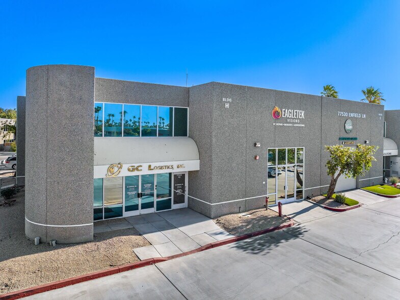 77530 Enfield Ln, Palm Desert, CA à louer - Photo du bâtiment - Image 2 de 14