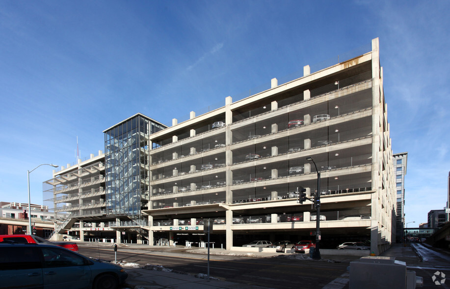 Walnut Corporate Campus portfolio of 5 properties for sale on LoopNet.ca - Building Photo - Image 3 of 14