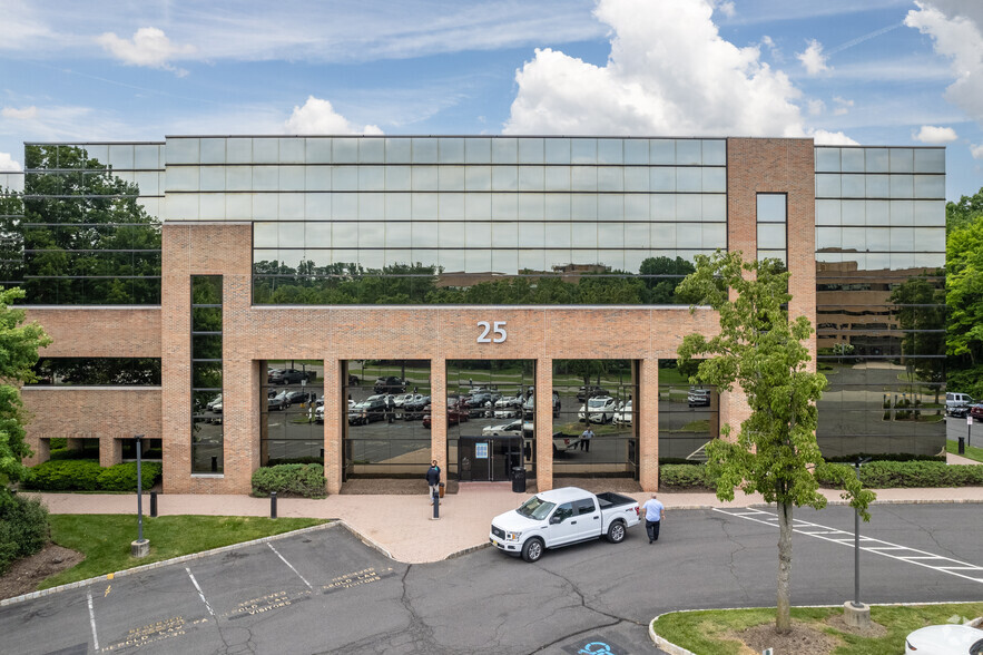 25 Independence Blvd, Warren, NJ for lease - Building Photo - Image 2 of 7