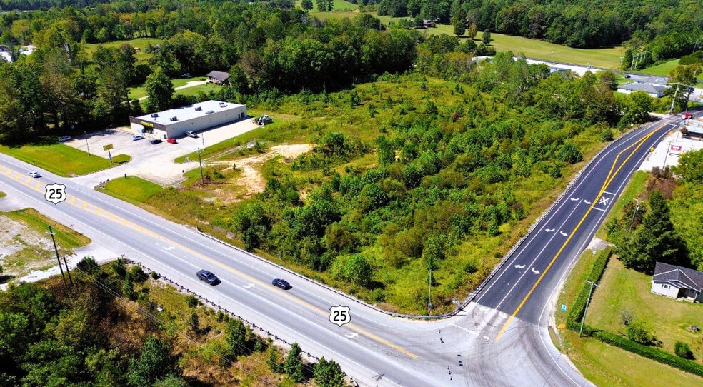 5709 S US Highway 25, Lily, KY for sale - Aerial - Image 2 of 9