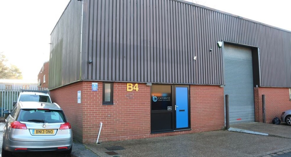 Black Moor Rd, Verwood for lease - Building Photo - Image 1 of 1