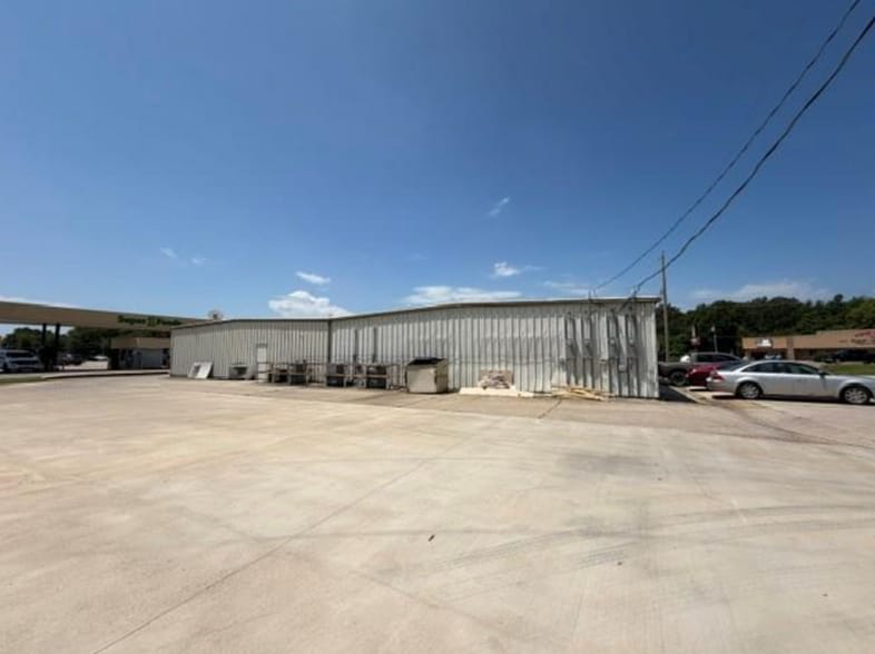 1009 N Hervey St, Hope, AR à vendre - Photo du bâtiment - Image 2 de 10