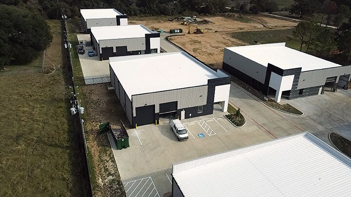 1627 S Cherry St, Tomball, TX à vendre - Photo du bâtiment - Image 3 de 7