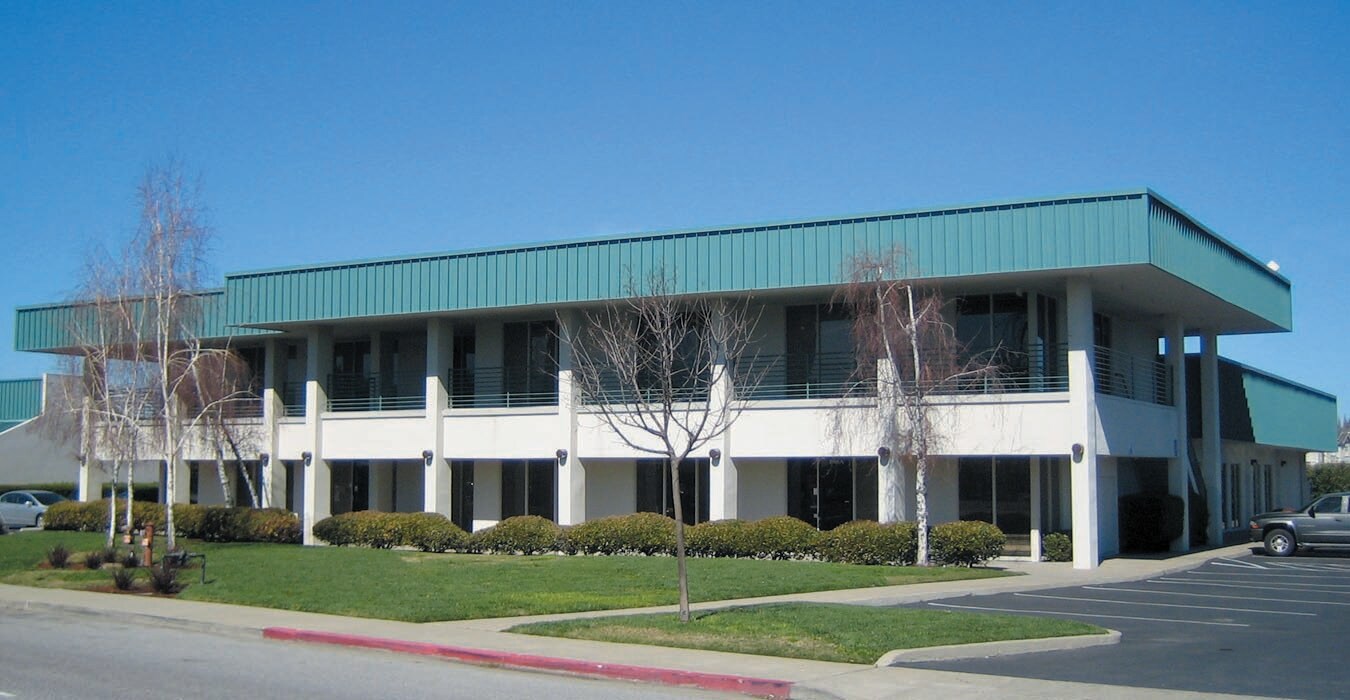 1916 Old Middlefield Way, Mountain View, CA for lease Primary Photo- Image 1 of 8