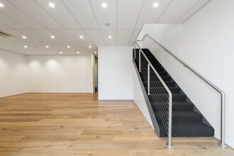 15 Ricketts Rd, MOUNT WAVERLEY for lease Interior Photo- Image 2 of 6