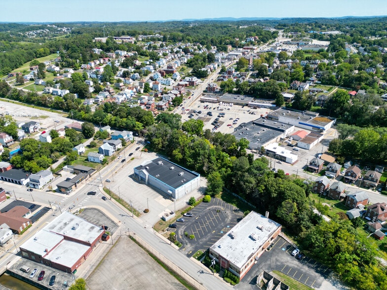 314 E Pittsburgh St, Greensburg, PA for sale - Building Photo - Image 3 of 4