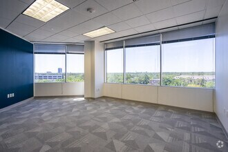 675 Bering Dr, Houston, TX à louer Photo intérieure- Image 2 de 3