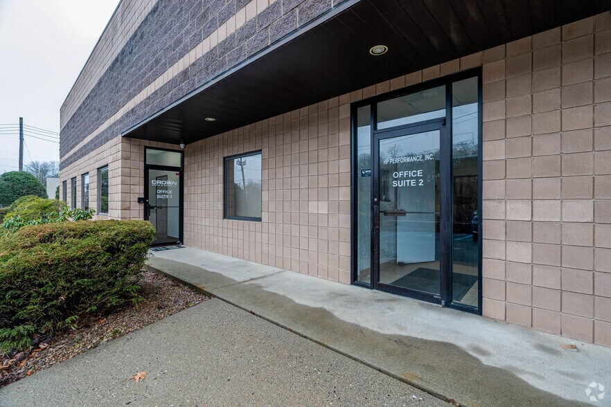 8 Industrial Pky, Ringwood, NJ à vendre - Photo du bâtiment - Image 3 de 14