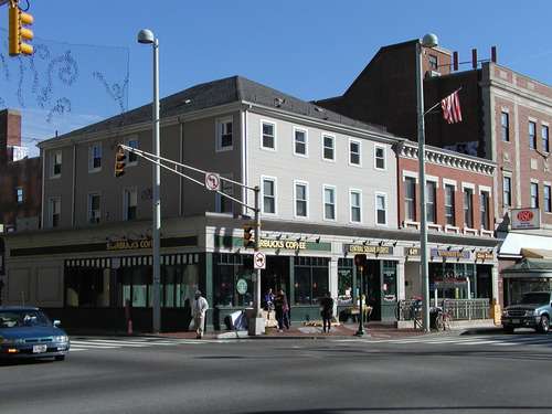 647-655 Massachusetts Ave, Cambridge, MA for lease - Building Photo - Image 2 of 10