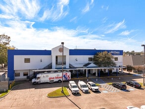 5745 Essen Ln, Baton Rouge, LA for lease Building Photo- Image 2 of 22