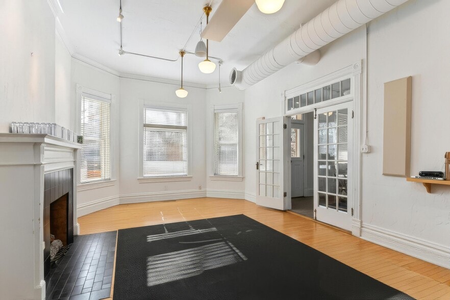 555 E South Temple, Salt Lake City, UT for lease - Building Photo - Image 3 of 15