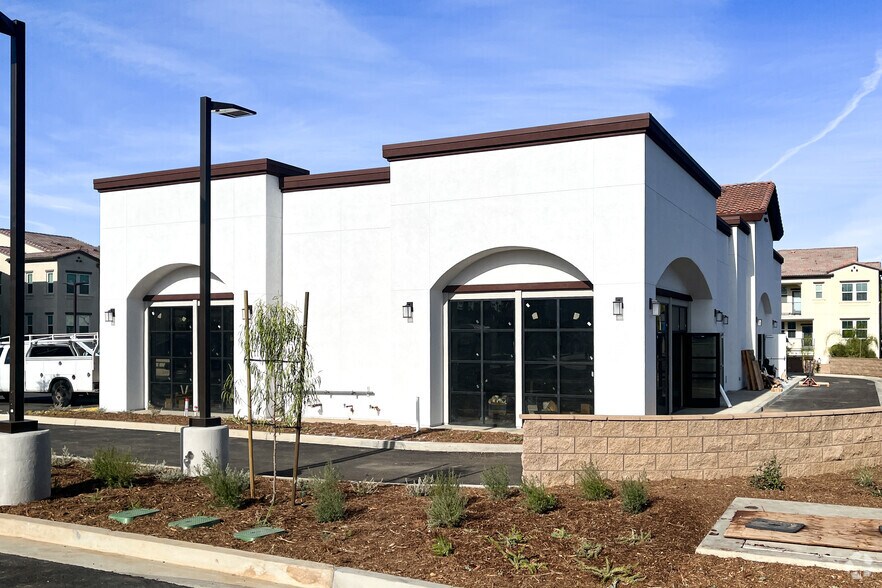 2940 Van Buren Blvd, Riverside, CA à louer - Photo du bâtiment - Image 2 de 2