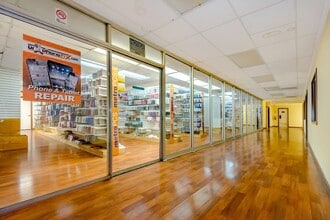 3000 SW 4th Ave, Fort Lauderdale, FL for lease Interior Photo- Image 1 of 10
