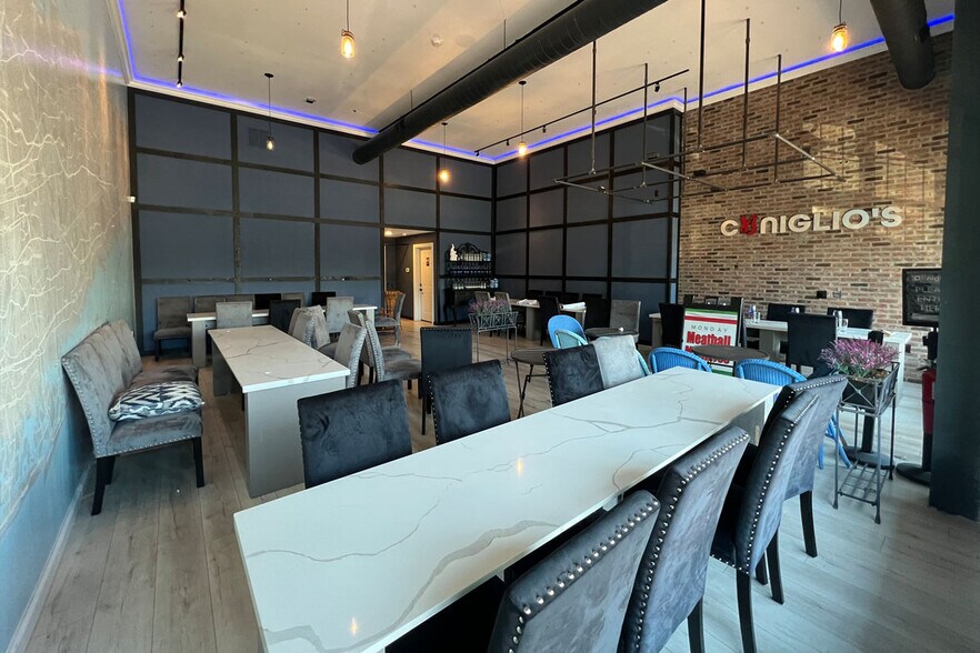 1111-1113 N Country Rd, Stony Brook, NY à louer - Photo du bâtiment - Image 3 de 7