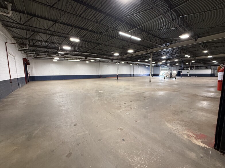 214 Industrial Park Rd, Livingston, TN à louer - Photo du bâtiment - Image 3 de 18