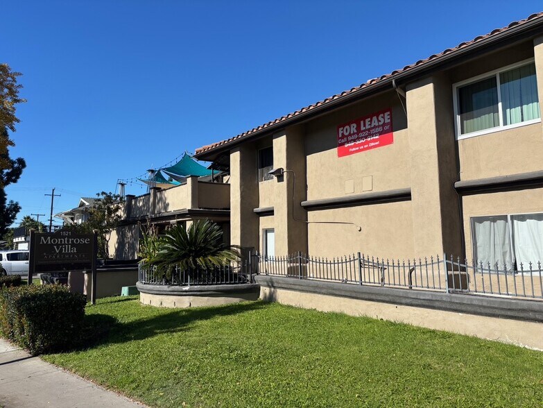 1521 E Canfield Ln, Anaheim, CA à vendre - Photo du bâtiment - Image 2 de 14