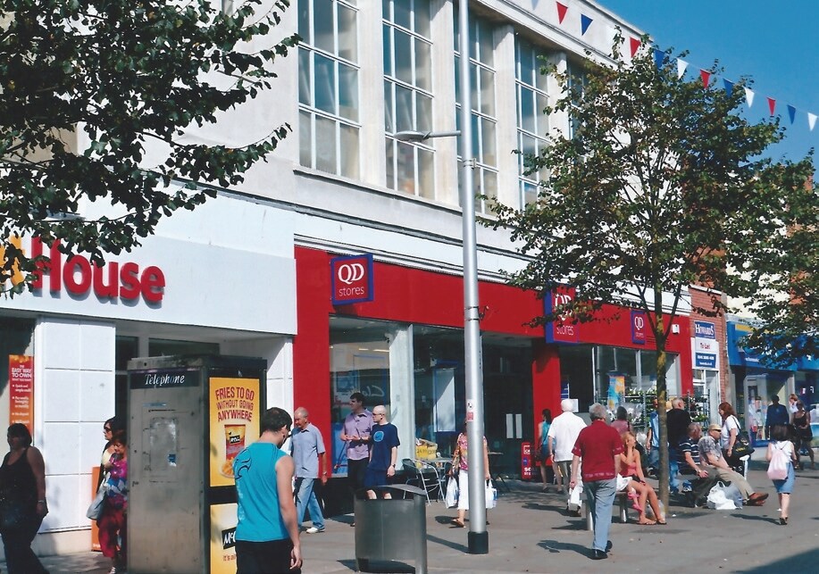 107-109 London Rd N, Lowestoft for lease Building Photo- Image 1 of 2
