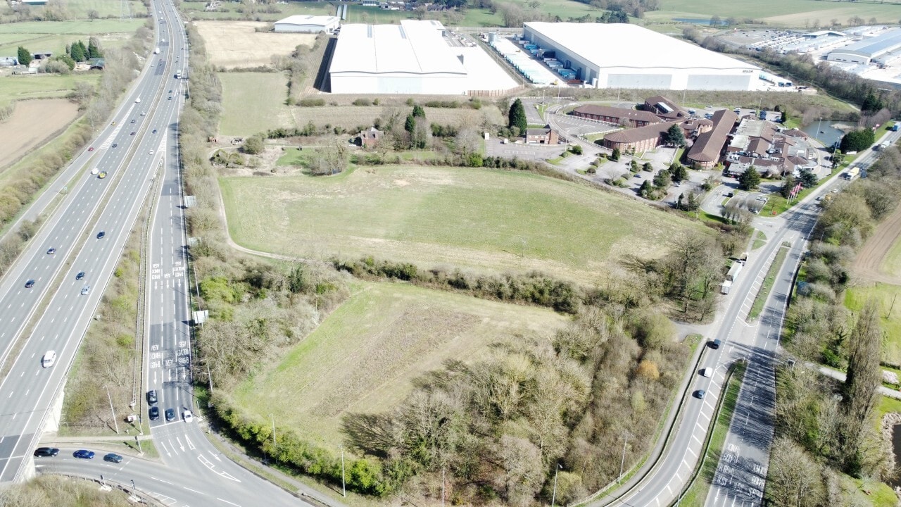 Watling St, Hinckley for sale Primary Photo- Image 1 of 4