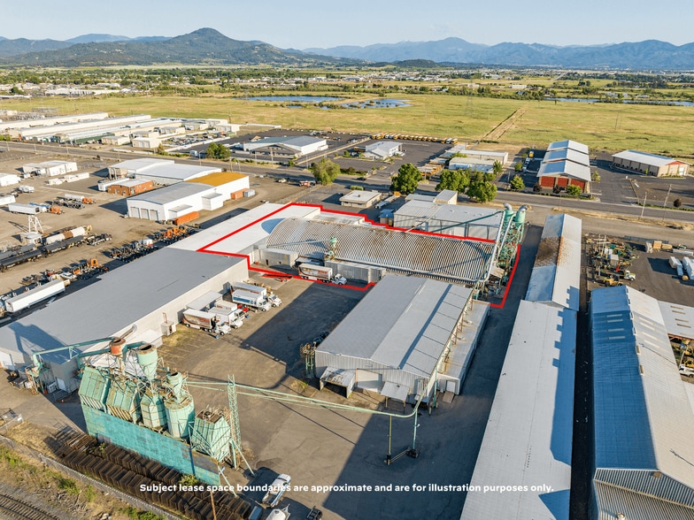 1385 Antelope Rd, White City, OR for lease - Building Photo - Image 2 of 83