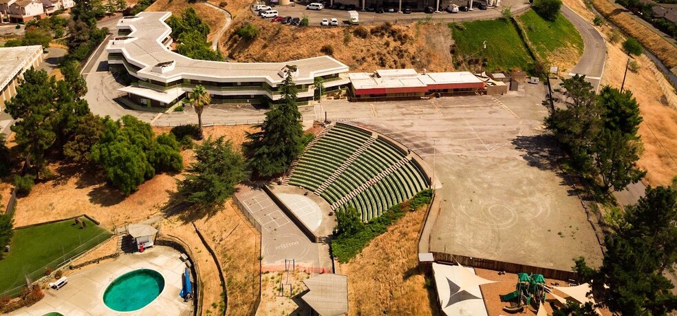 500 Sands Dr, San Jose, CA à louer - Photo du bâtiment - Image 1 de 10