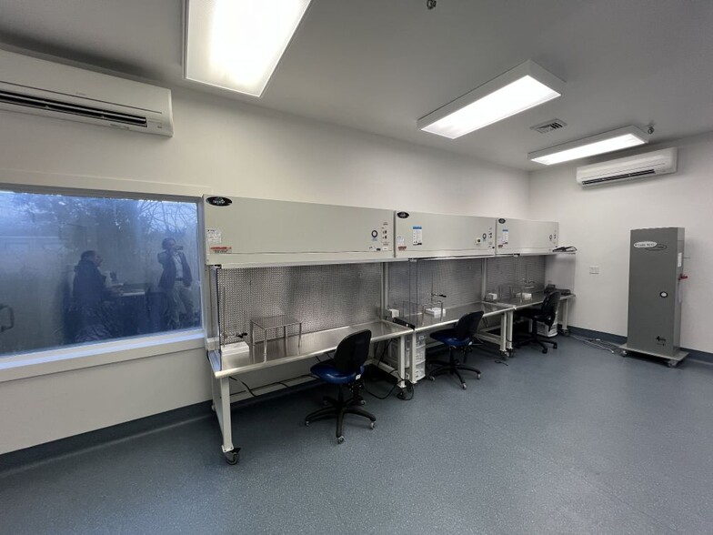 393 Soundview Rd, Guilford, CT for sale - Building Photo - Image 3 of 33