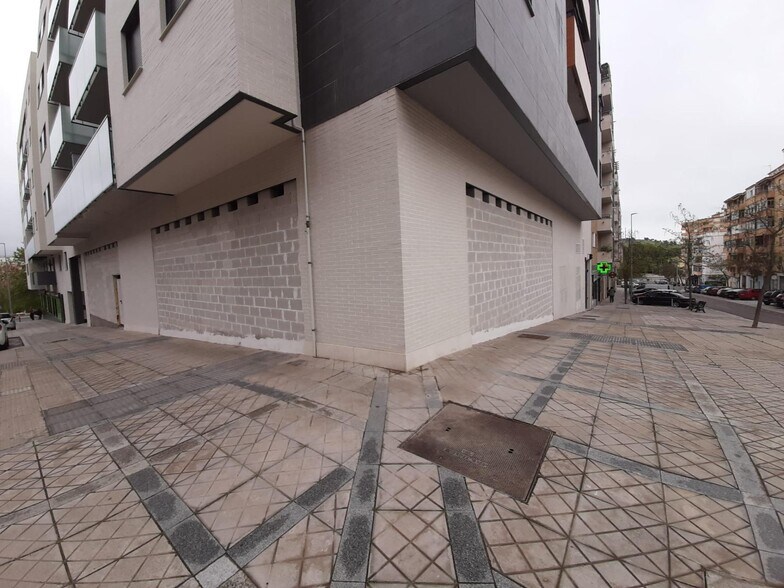 Retail in Cáceres, Cáceres for sale - Building Photo - Image 3 of 18