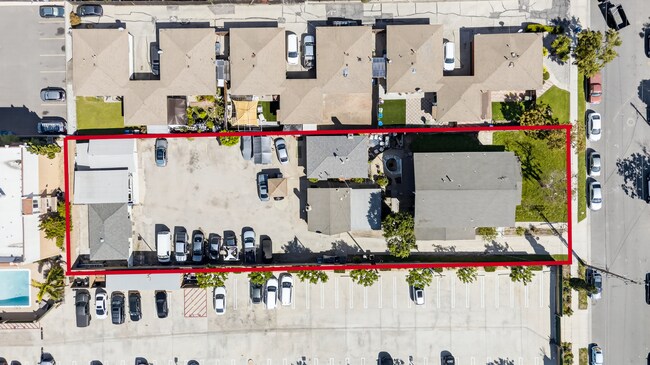 More details for 15003 Larch Ave, Lawndale, CA - Multifamily for Sale