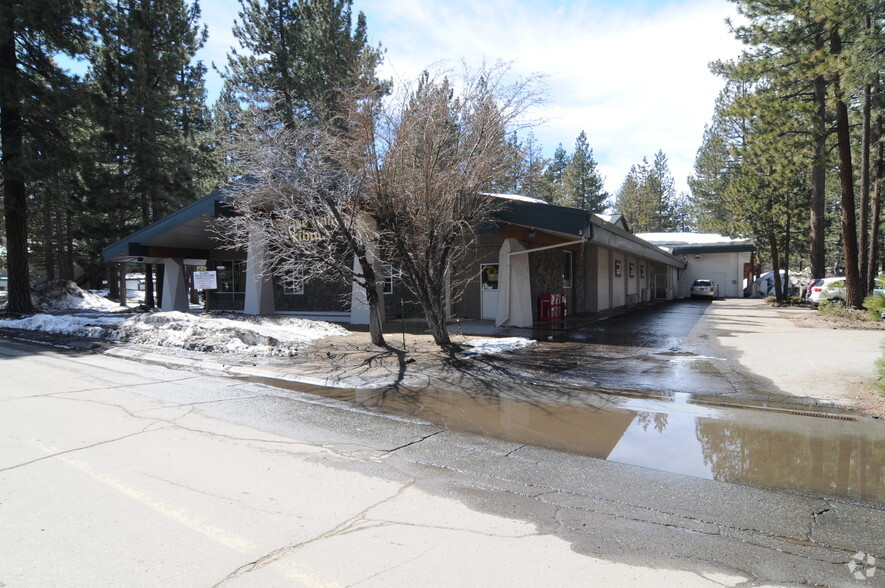 3079 Harrison Ave, South Lake Tahoe, CA for lease - Building Photo - Image 2 of 38