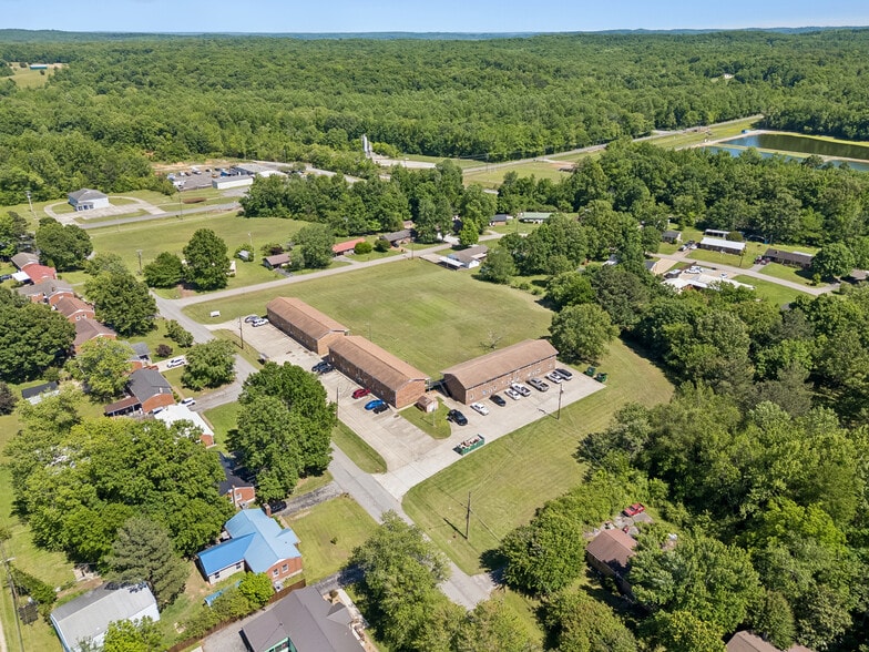 542 Ashe Ave, New Johnsonville, TN for sale - Building Photo - Image 2 of 35