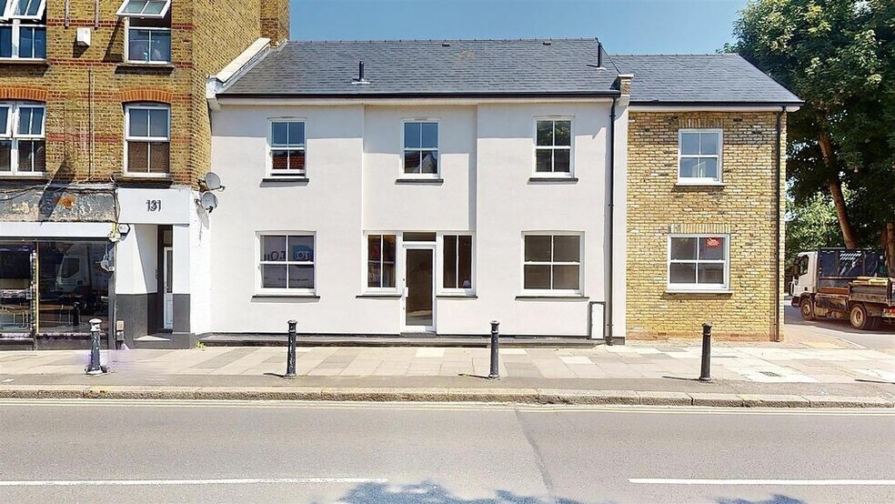 129 Heston Rd, Hounslow à louer - Photo du bâtiment - Image 1 de 10