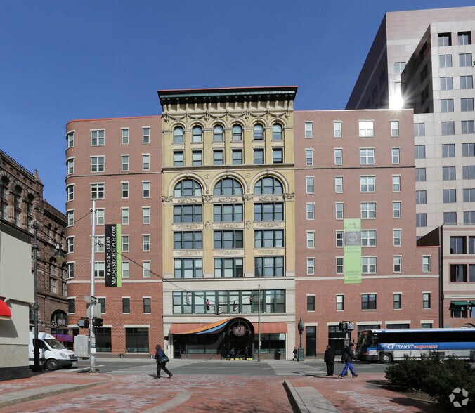 892 Main St, Hartford, CT à louer - Photo du bâtiment - Image 2 de 5