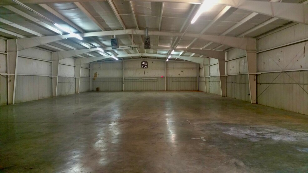 2520 B N Fayetteville St, Randleman, NC à louer - Photo du bâtiment - Image 2 de 4
