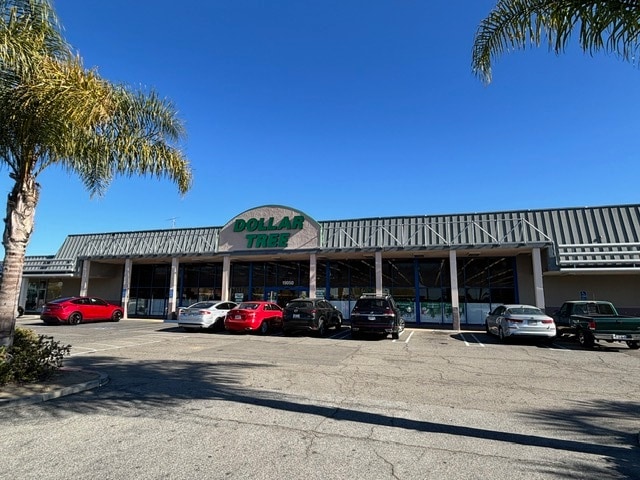 19002-19148 Brookhurst St, Huntington Beach, CA for lease - Building Photo - Image 2 of 3
