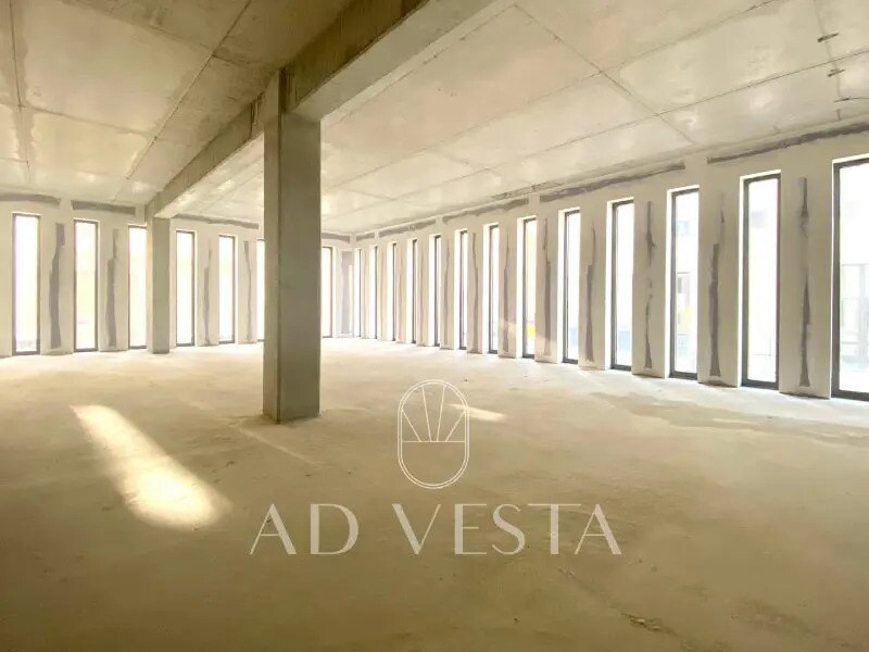 Office in Bordeaux for lease Interior Photo- Image 1 of 6