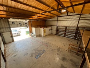 2321 N Masch Branch Rd, Denton, TX for lease Interior Photo- Image 2 of 5