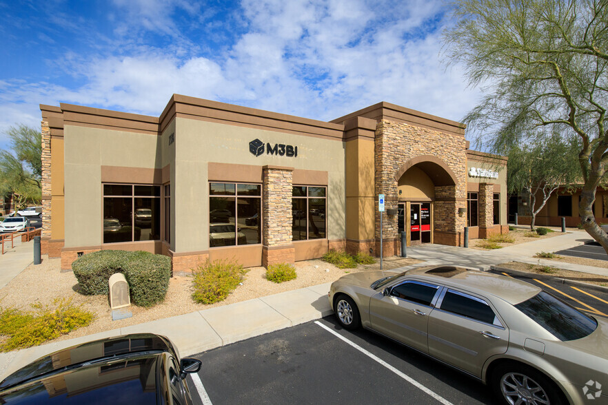 7336 E Deer Valley Rd, Scottsdale, AZ for lease - Primary Photo - Image 1 of 4