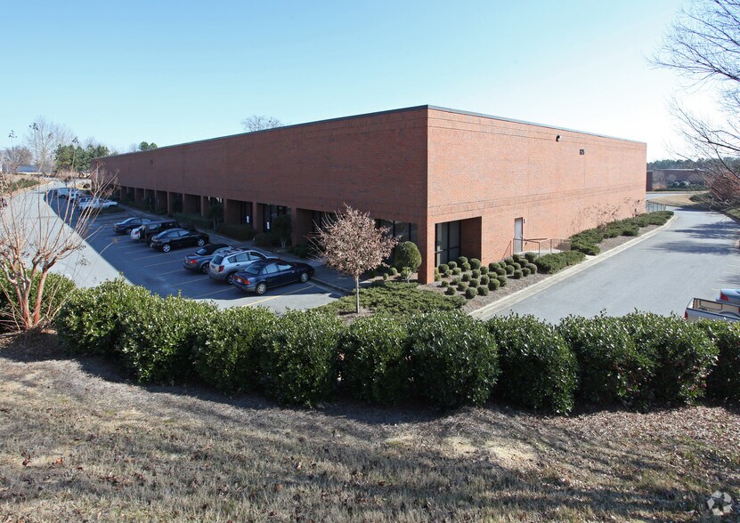 825 Progress Center Ave, Lawrenceville, GA à louer - Photo du bâtiment - Image 3 de 22