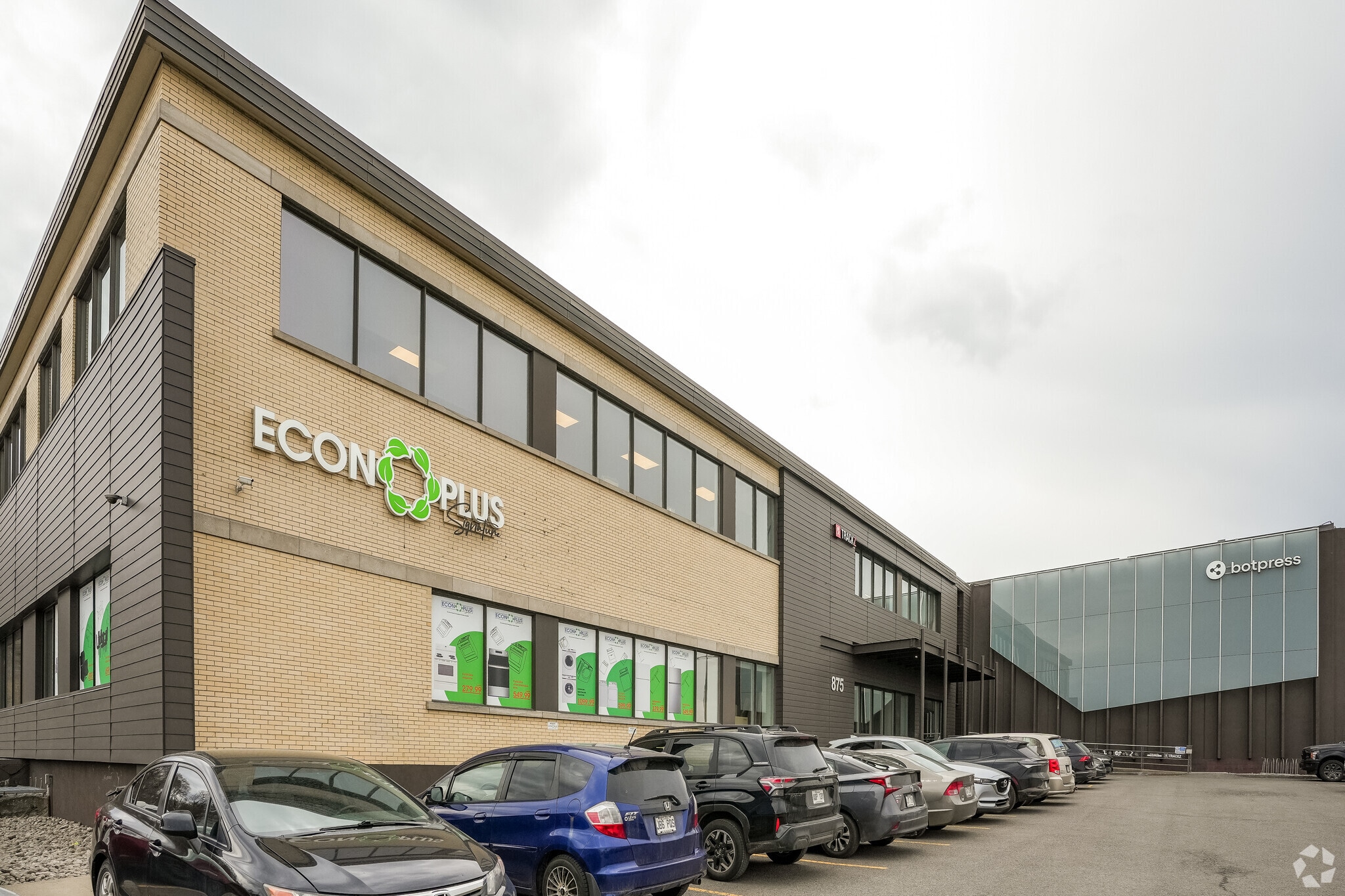 875 Boul Charest O, Québec, QC à vendre Photo principale- Image 1 de 27