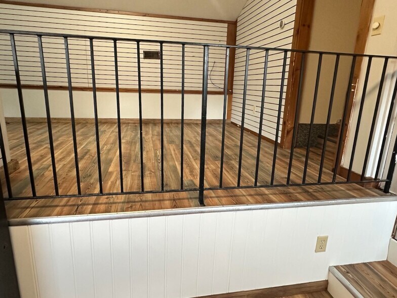 47 W Bridge St, Oswego, NY à vendre - Photo intérieure - Image 2 de 34