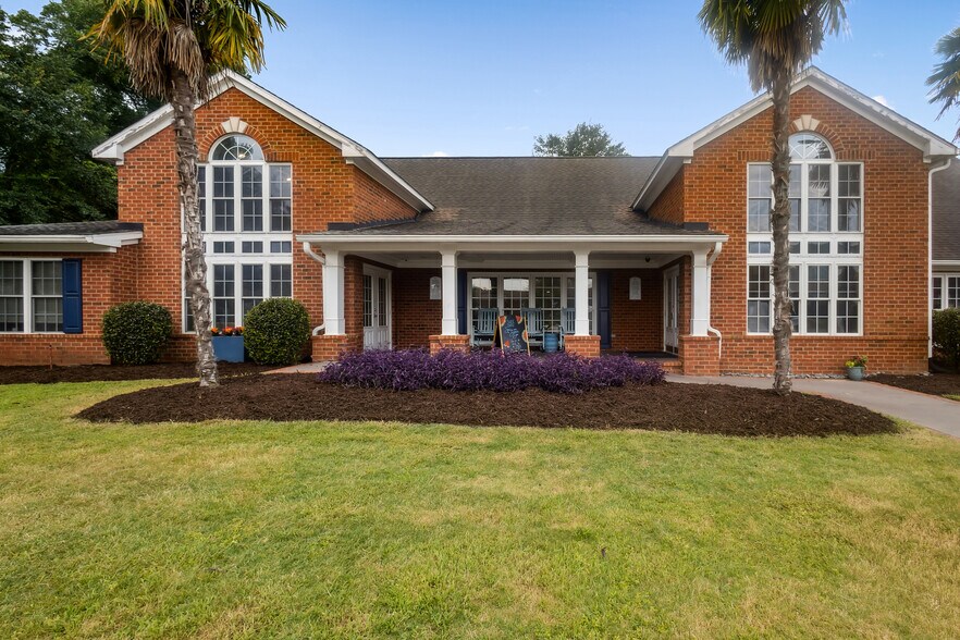 710 Georgia Ave, Statesboro, GA à vendre - Photo du bâtiment - Image 1 de 22