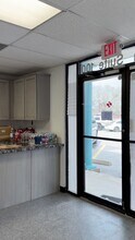 1101 Alma St, Tomball, TX à louer - Vidéo sur l’inscription commerciale