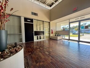 14003-14019 N Dale Mabry Hwy, Tampa, FL for lease Building Photo- Image 2 of 7