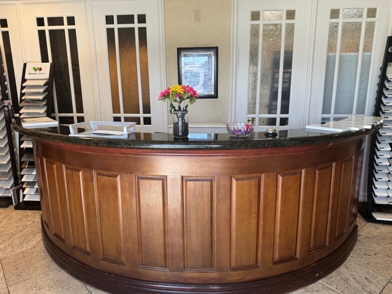 909 E Arlee Pl, Anaheim, CA for lease - Building Photo - Image 2 of 24