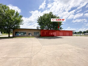 1395 E Henri De Tonti Blvd, Springdale, AR for lease Interior Photo- Image 1 of 10