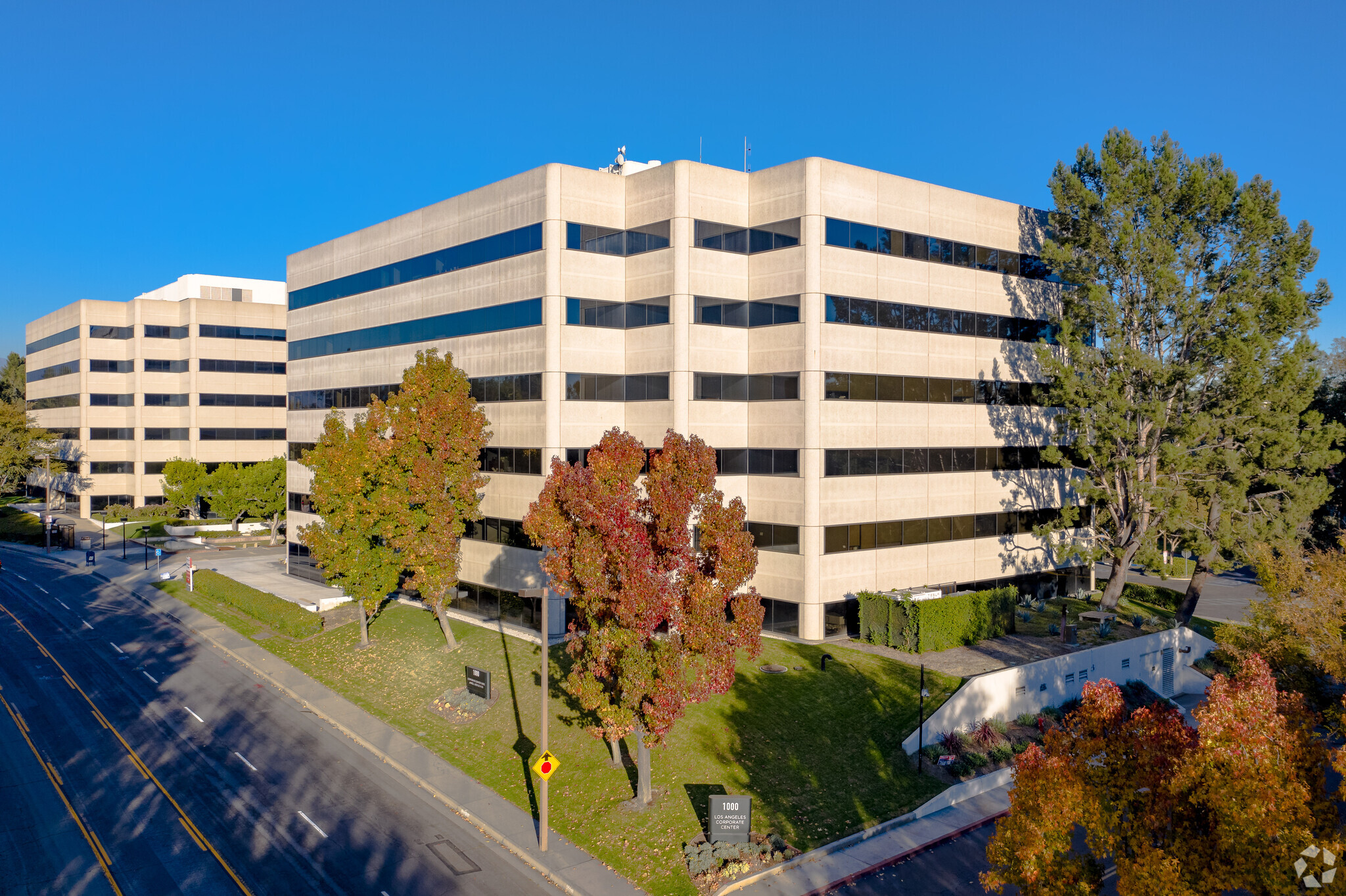 1000 Corporate Center Dr, Monterey Park, CA à vendre Photo principale- Image 1 de 1