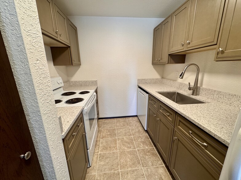 1125 13th St, Shelton, WA for sale - Building Photo - Image 3 of 7