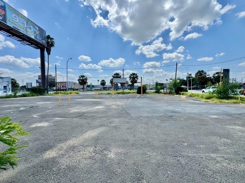 617 Houston St, Laredo, TX for lease - Other - Image 3 of 7