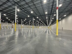 2860 Stadium Dr, Kannapolis, NC for lease Interior Photo- Image 2 of 3