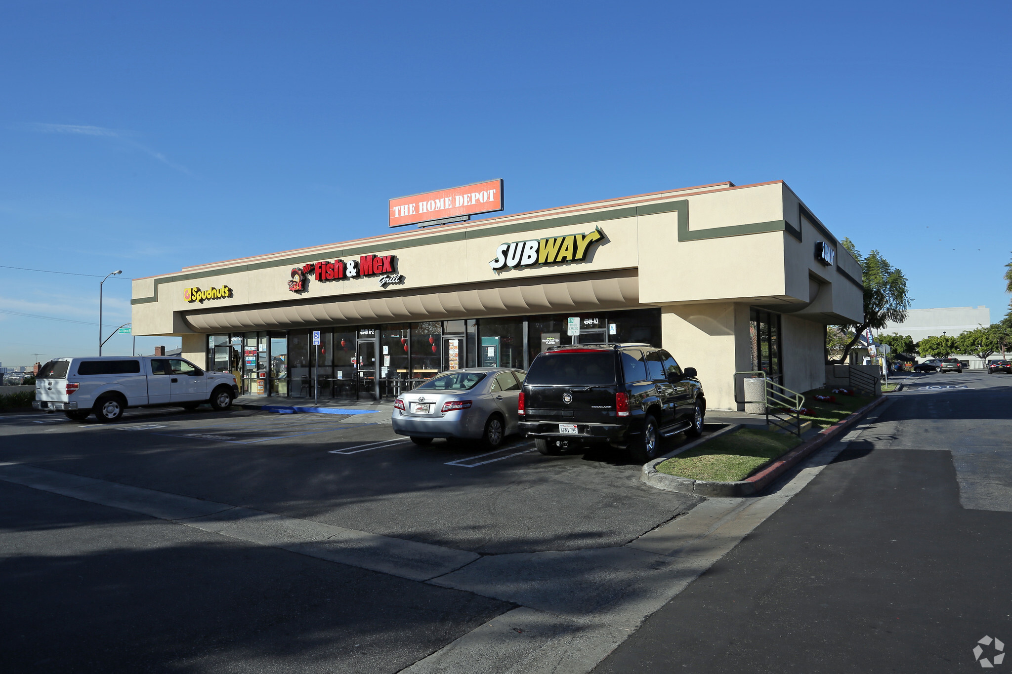 4949 W Slauson Ave, Los Angeles, CA for lease Primary Photo- Image 1 of 5