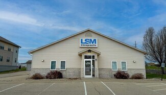 Plus de détails pour 720 Nygaard St, Stoughton, WI - Commerce de détail à louer